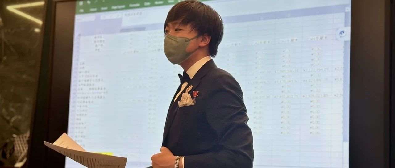 奥宇哈珀学校优秀毕业生 | 他为什么值得多大10w加币奖学金+20个月带薪实习Offer？